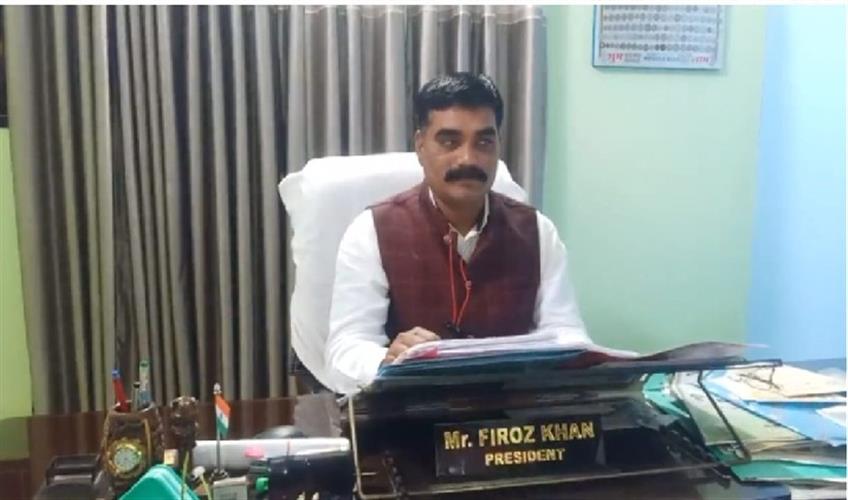 Khabar East:School-built-by-occupying-government-land-six-arrested-including-Nagar-Panchayat-president