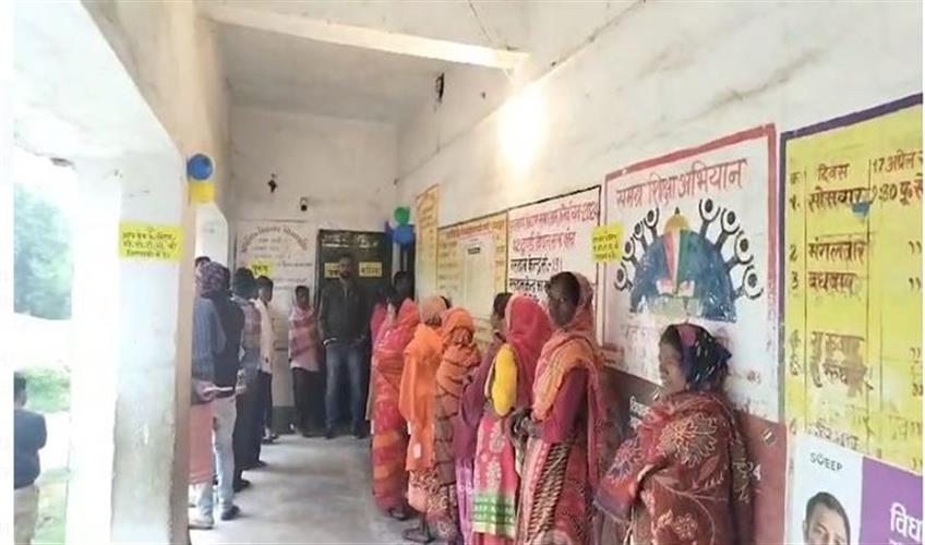 Khabar East:Second-and-final-phase-of-voting-in-Jharkhand-528-candidates-in-the-fray