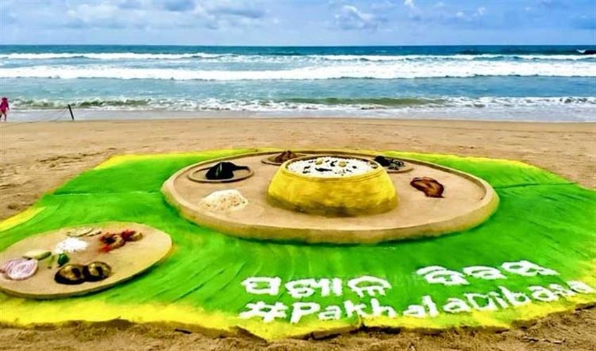 Khabar East:Sudarsan-Patnaik-Pays-Artistic-Tribute-To-Odia-Delicacy-On-Pakhala-Diwas
