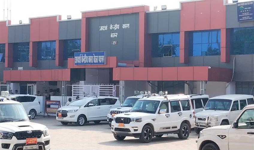 Khabar East:The-Bihar-government-has-suspended-the-Superintendent-of-Beur-Jail