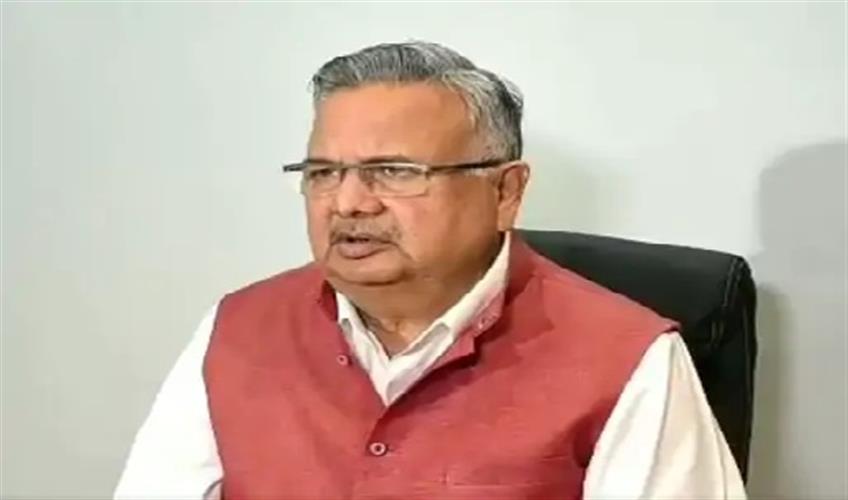 Khabar East:The-promise-of-distributing-mobiles-in-UP-why-cheated-the-daughters-of-Chhattisgarh