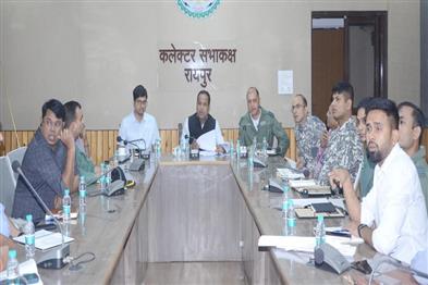 Khabar East:The-thrill-of-the-Sarang-helicopter-air-show-will-be-on-display-at-the-state-festival-Rajyotsav