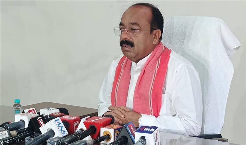 Khabar East:There-is-no-shortage-of-petrol-and-gas-in-the-country-Arun-Saw