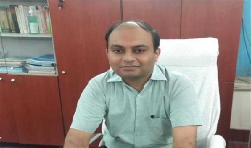 Khabar East:Transfer-of-IAS-officers-Roshan-Kushwaha-becomes-DM-of-Begusarai