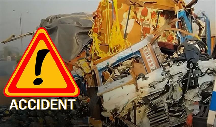 Khabar East:Two-Killed-In-Head-On-Truck-Collision-On-Bargarh–Sambalpur-Highway
