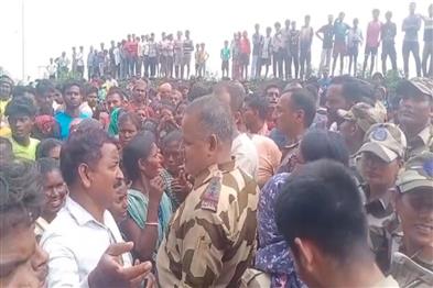 Khabar East:Uproar-over-the-beating-of-an-elderly-woman-accused-of-stealing-coal