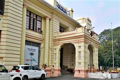 Khabar East:Voting-for-10-seats-of-the-Bihar-Legislative-Council-on-June-18