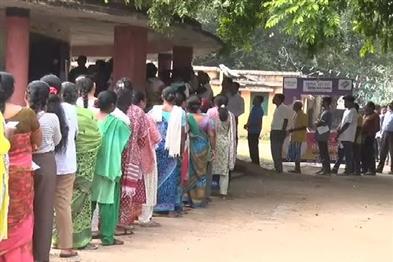 Khabar East:Voting-on-four-seats-for-the-first-phase-in-Jharkhand