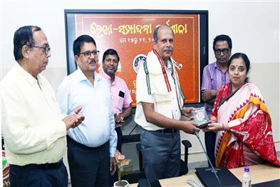Khabar East:Week-long-workshop-on-ancient-text-editing-begins-at-SOA