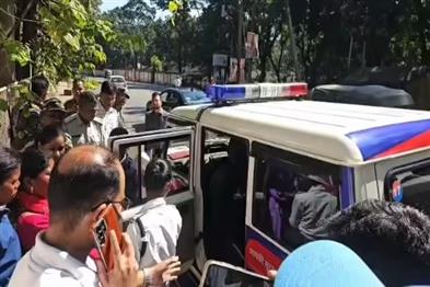 Khabar East:Woman-arrives-near-SSPs-residence-to-attempt-self-immolation-detained-by-police