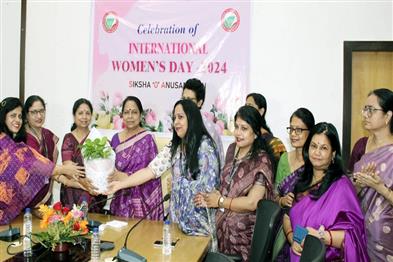Khabar East:Women-playing-crucial-role-in-SOAs-progress-Saswati-Das