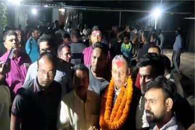 Khabar East:Workers-gave-a-grand-welcome-to-BJP-candidate-Kalicharan-Singh-in-Chatra
