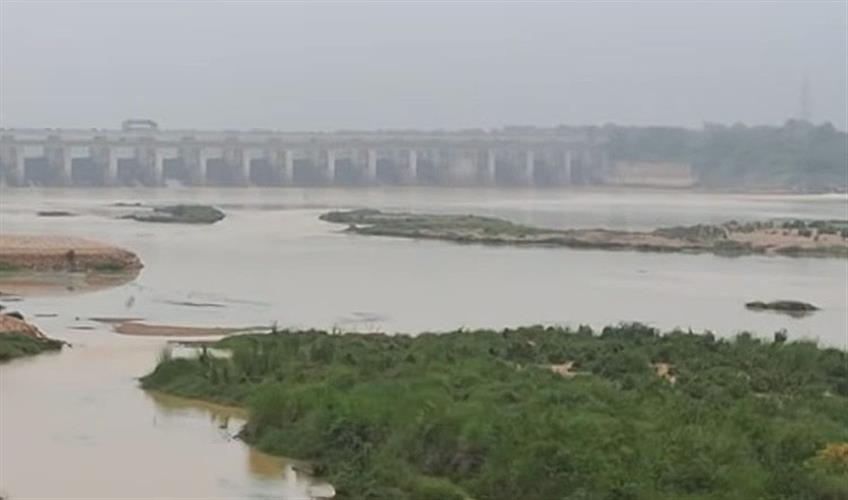 Khabar East:Youth-Missing-After-Falling-Into-Brahmani-River-During-Reel-Shoot