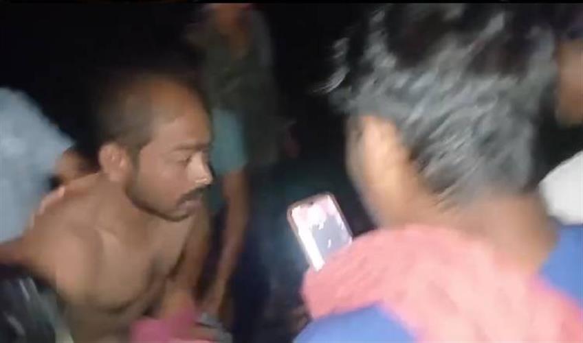 Khabar East:Youth-Stripped-Naked-Brutally-Thrashed-At-Chandanpur-In-Puri-Video-Goes-Viral
