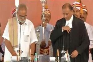 Khabar East:justice-kalpesh-Javeri-taking-oath-for-the-Chief-justice-of-Odisha-High-Court